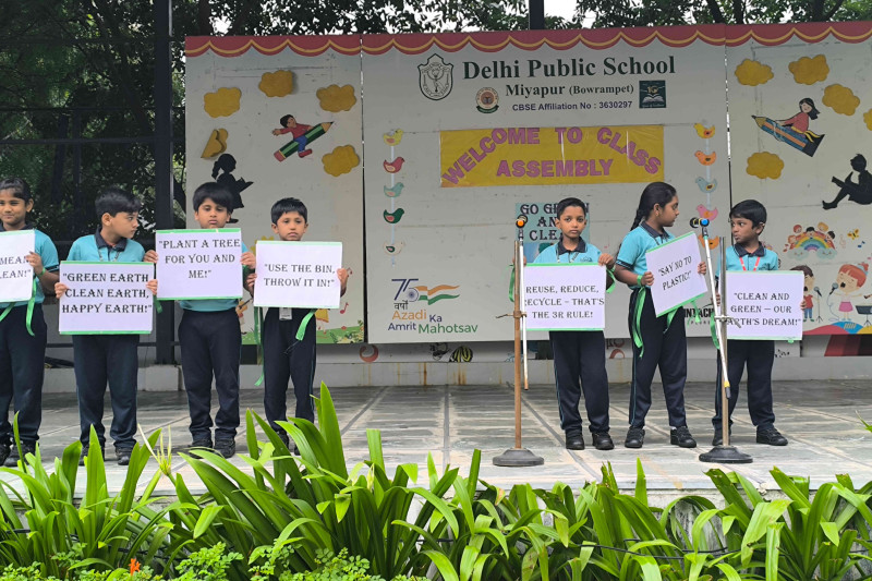Grade 2F : Go Green and Clean.