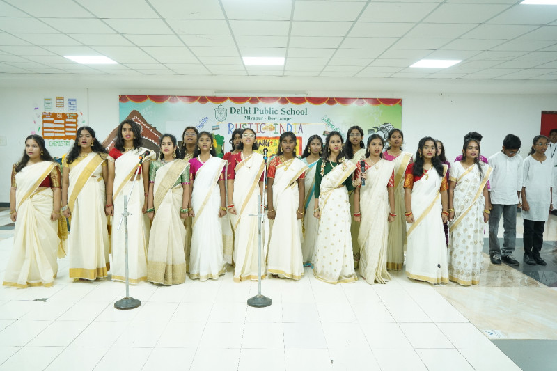 Grade 8E and 8F : Rustic India-Kodinhi village in Malappuram district in Kerala