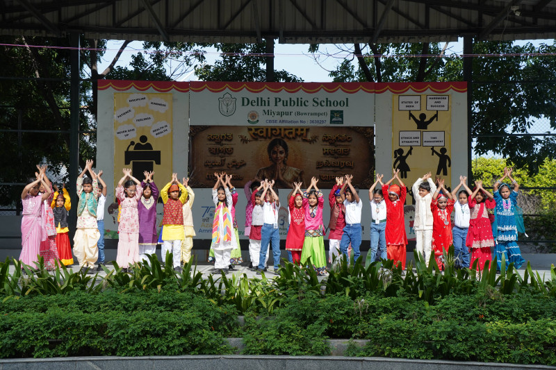Grade 2B : Languages: A Window to Culture